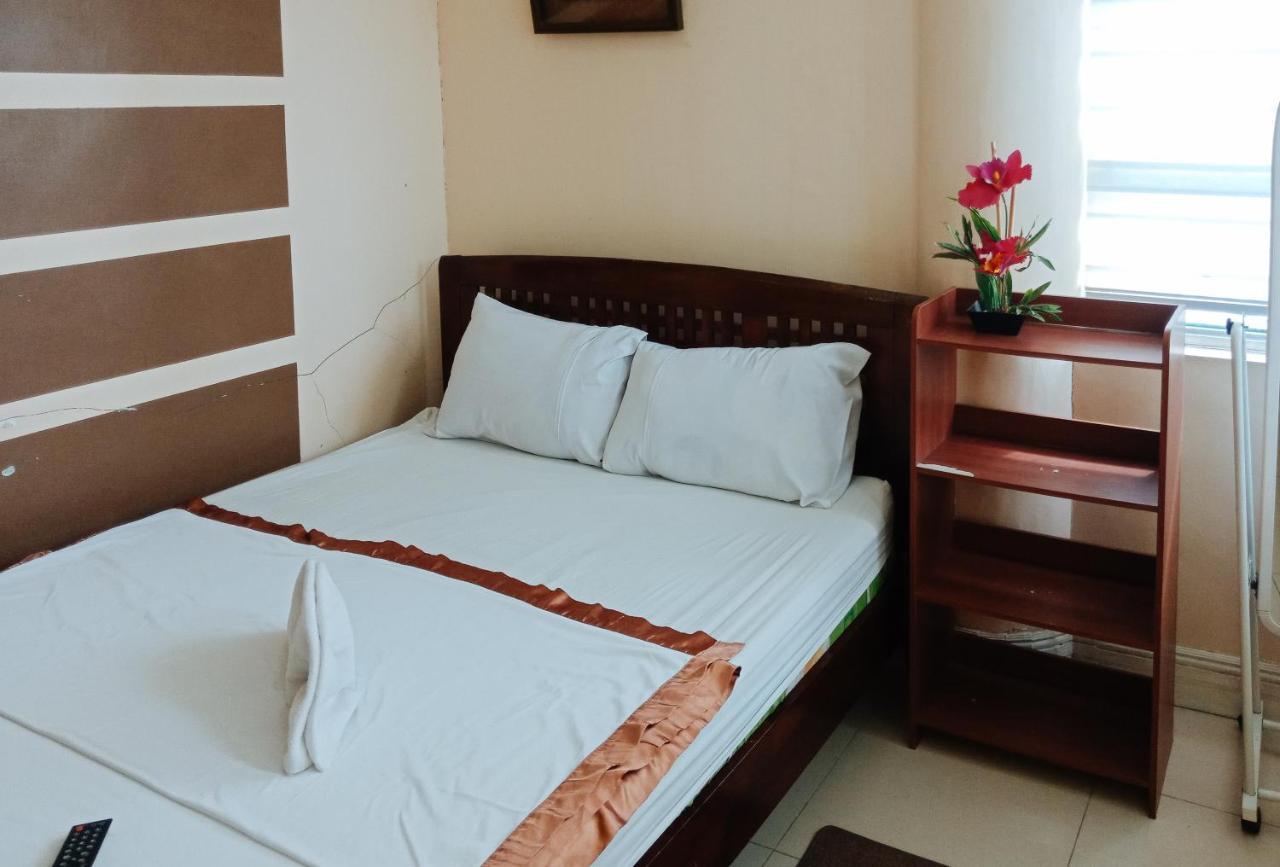 Villa Asuncion Country Inn And Resort Iloilo By Reddoorz Tigbauan エクステリア 写真