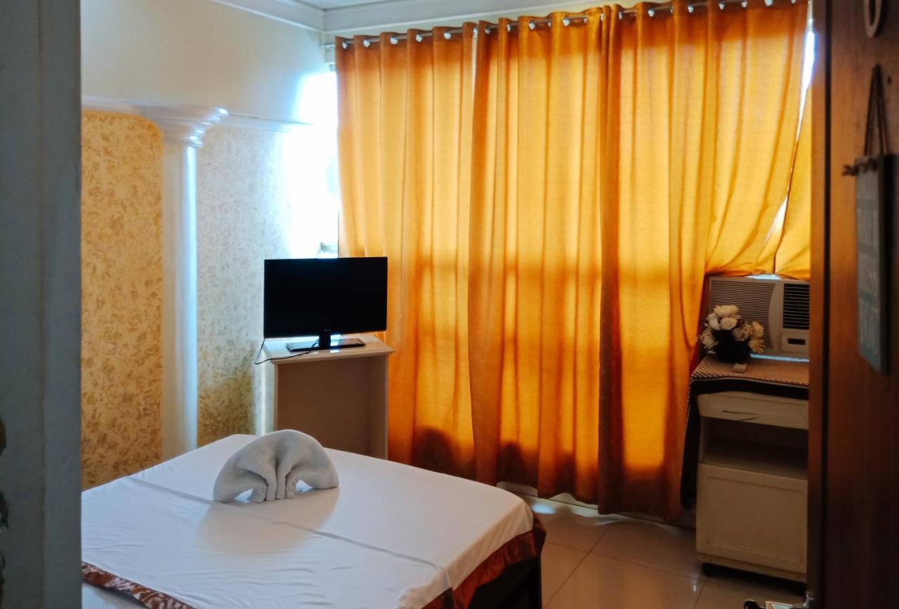 Villa Asuncion Country Inn And Resort Iloilo By Reddoorz Tigbauan エクステリア 写真